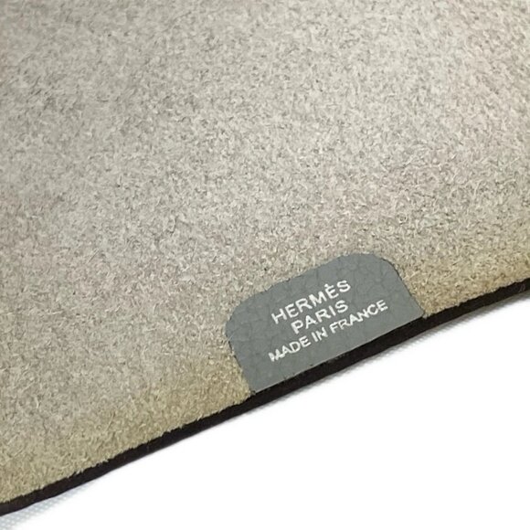 HERMES Ulysse Mini Gris Mouette Togo - Unclear Agenda 166-071825 - Picture 6 of 7